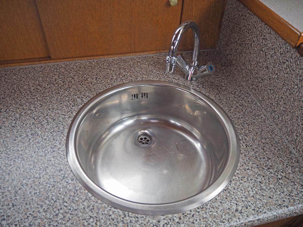 Cabin en avant, H&eacute;bergements